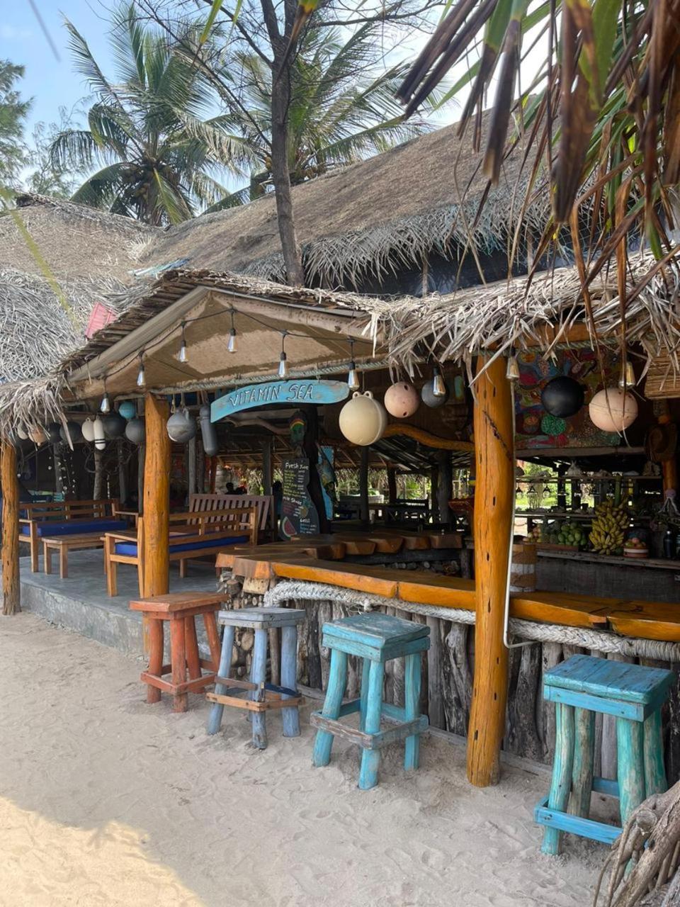 Vitamin Sea Beach Cabana & Hostel Nilaveli Extérieur photo