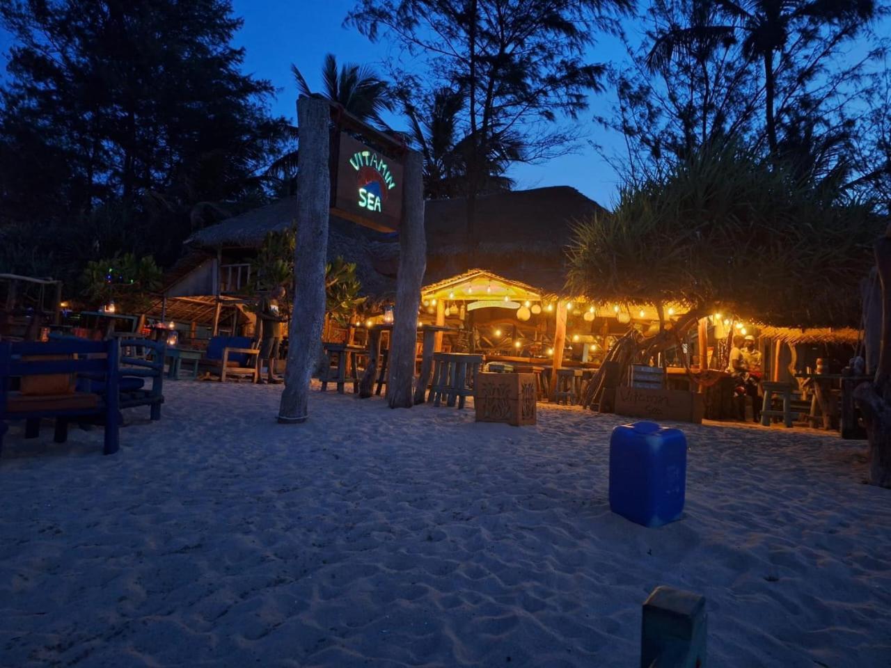 Vitamin Sea Beach Cabana & Hostel Nilaveli Extérieur photo