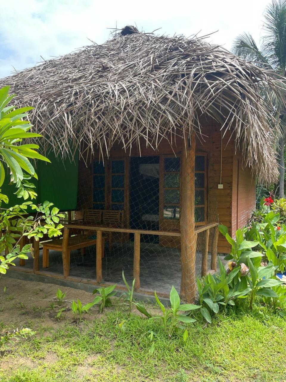 Vitamin Sea Beach Cabana & Hostel Nilaveli Extérieur photo